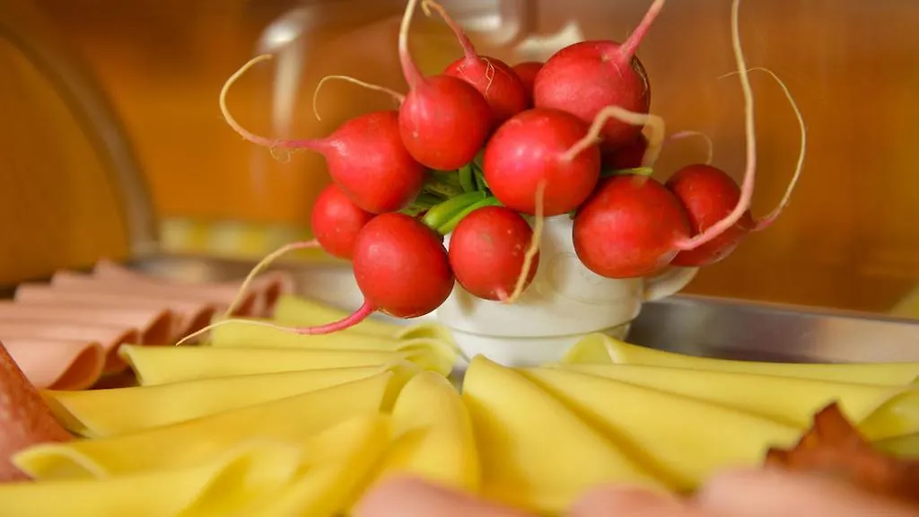 ***  Hotel Amenity Munich Germany